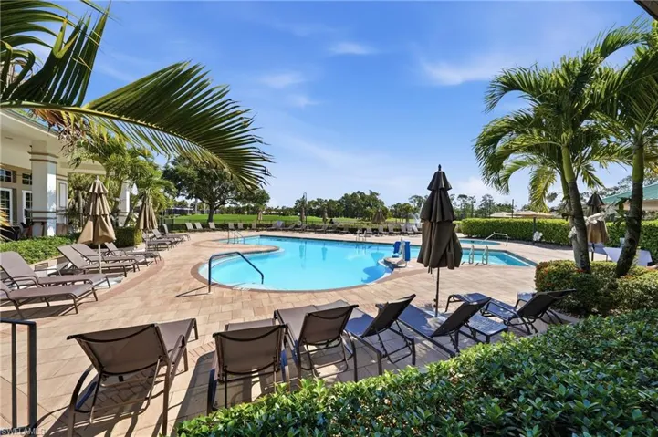 3976 Bishopwood Ct E 3-102, Naples, Florida 34114