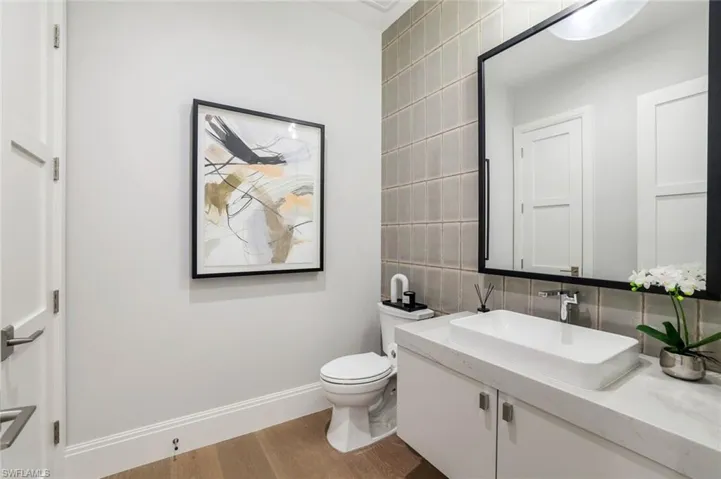 Powder room