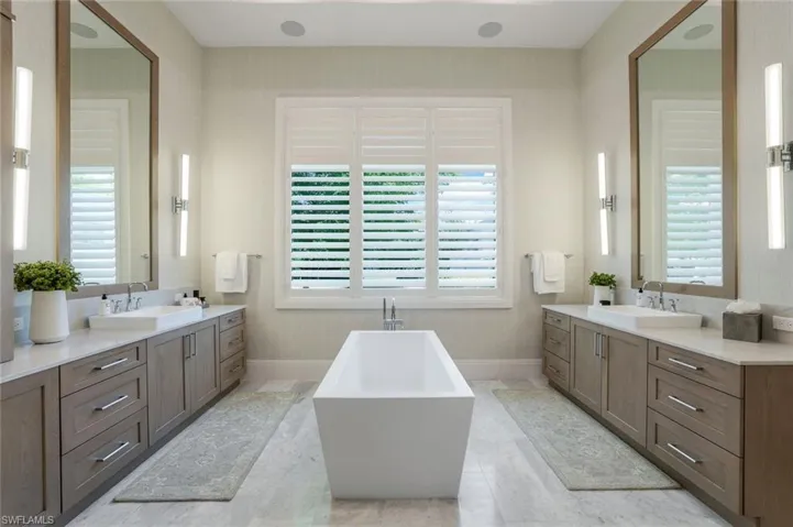 Primary bath