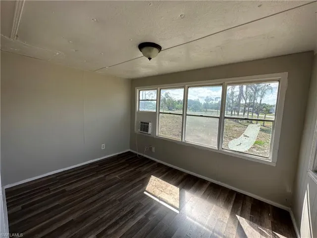 8086 Heck Dr 1a, North Fort Myers, Florida 33917