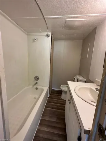 8086 Heck Dr 1a, North Fort Myers, Florida 33917