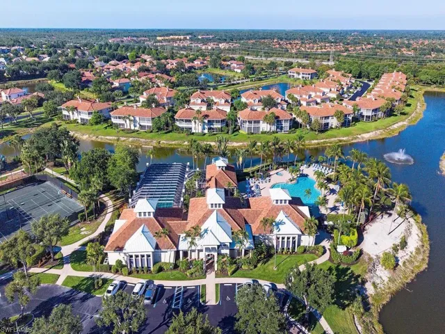 3049  Driftwood  WAY, Naples, FL 34109