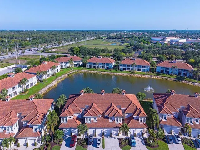 3049  Driftwood  WAY, Naples, FL 34109