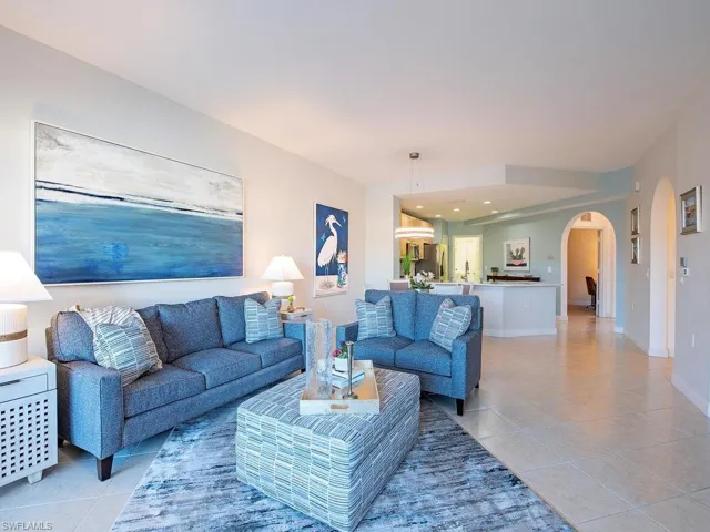 3049  Driftwood  WAY, Naples, FL 34109