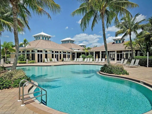3049 Driftwood Way 3803, Naples, Florida 34109