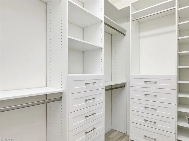 Custom Closet Organizers