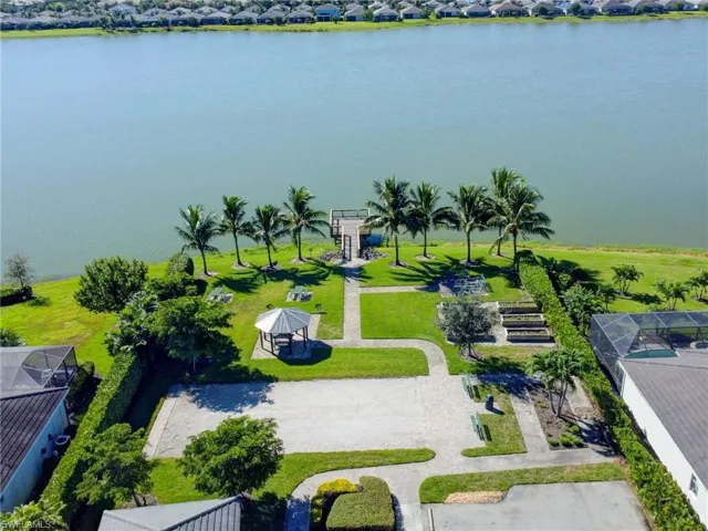 Community Park/Fishing Pier/Mailboxes