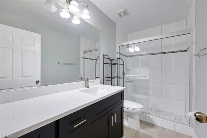 9624 Crescent Garden Dr 201, Naples, Florida 34109