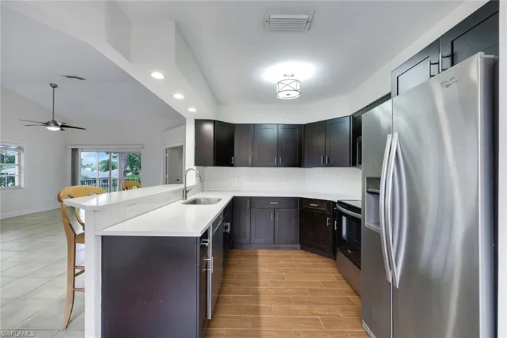 9624 Crescent Garden Dr 201, Naples, Florida 34109