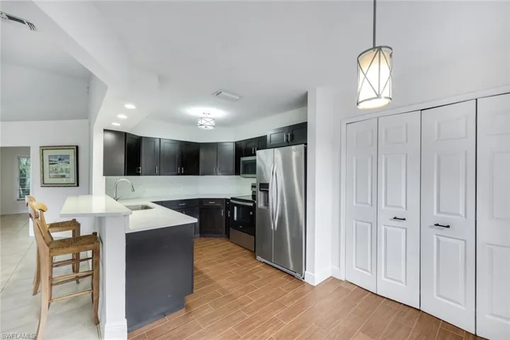9624 Crescent Garden Dr 201, Naples, Florida 34109