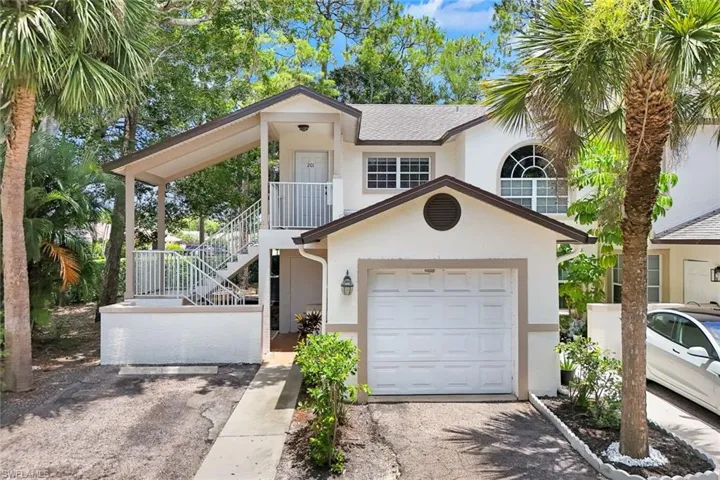 9624 Crescent Garden Dr 201, Naples, Florida 34109