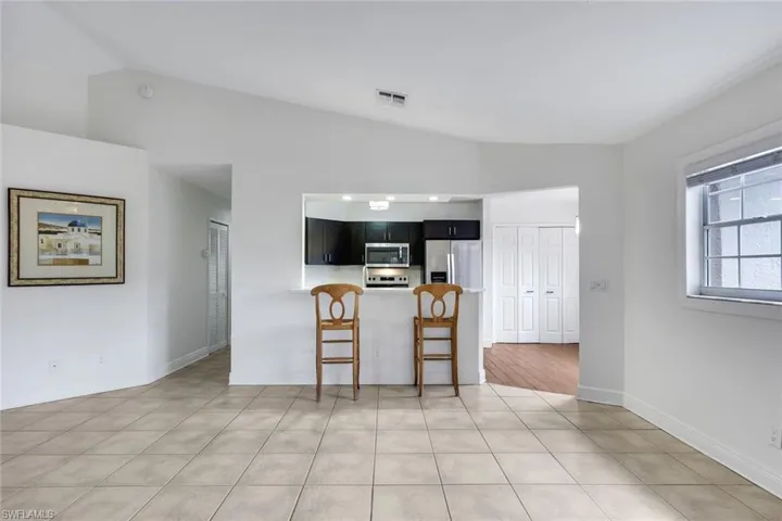 9624 Crescent Garden Dr 201, Naples, Florida 34109