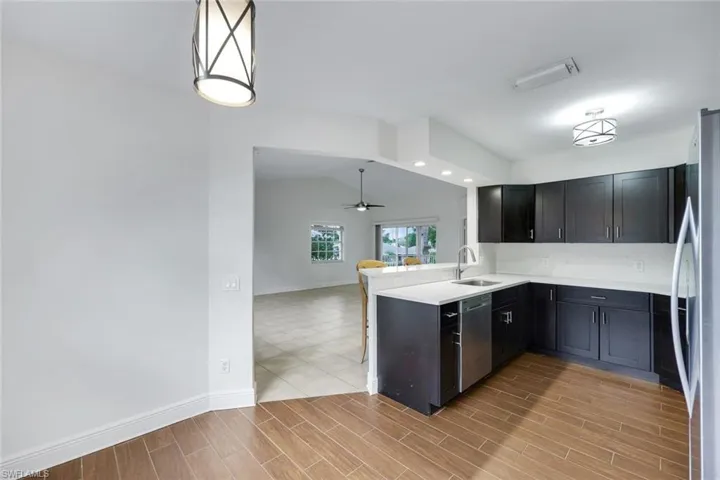 9624 Crescent Garden Dr 201, Naples, Florida 34109