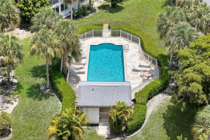Community pool
