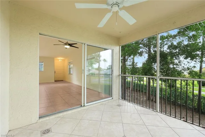 9624 Crescent Garden Dr 201, Naples, Florida 34109