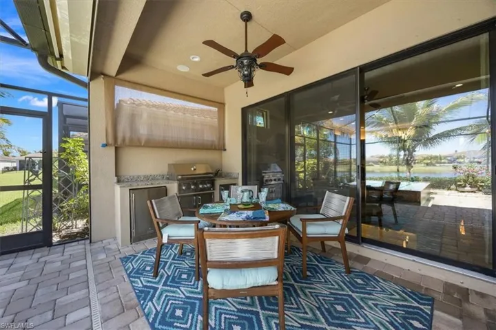 8170  Venetian Pointe  DR, Fort Myers, FL 33908