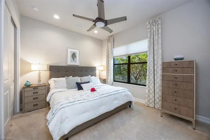 8170  Venetian Pointe  DR, Fort Myers, FL 33908