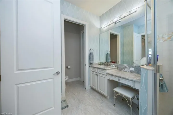 8170  Venetian Pointe  DR, Fort Myers, FL 33908