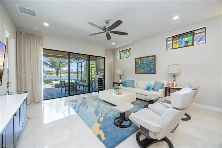 8170  Venetian Pointe  DR, Fort Myers, FL 33908