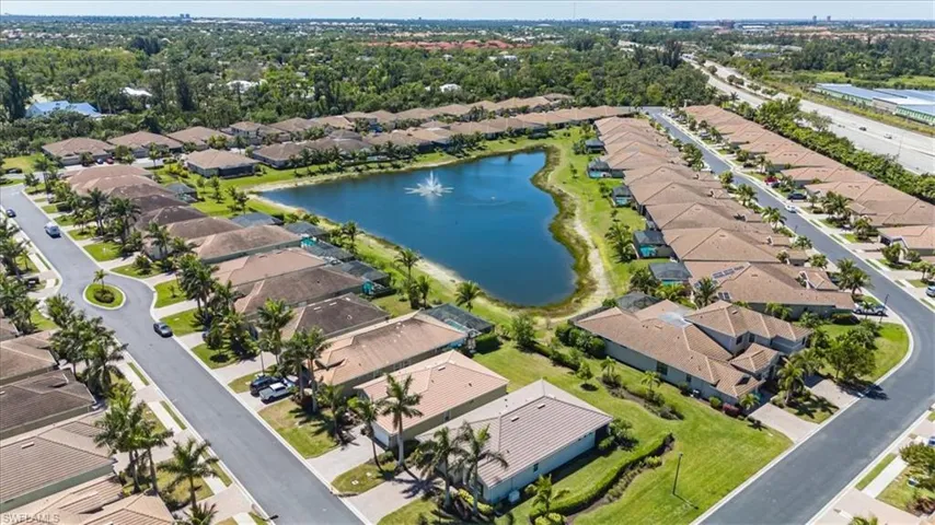 8170  Venetian Pointe  DR, Fort Myers, FL 33908