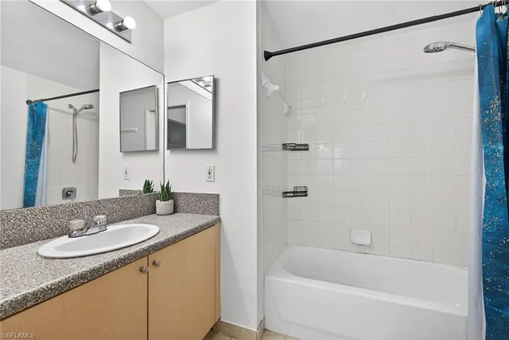1200 Reserve Way 105, Naples, Florida 34105