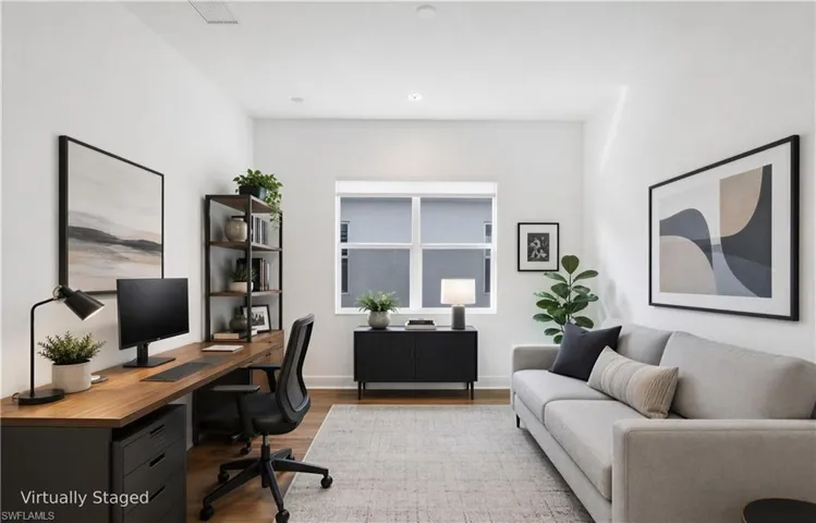 STAGED OFFICE ROOM