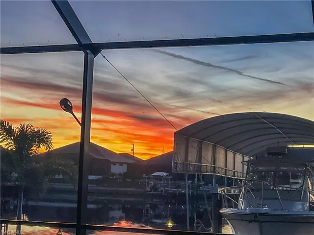 Western Exposure gives you Amazing Sunsets!