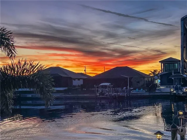 Western Exposure gives you Amazing Sunsets!