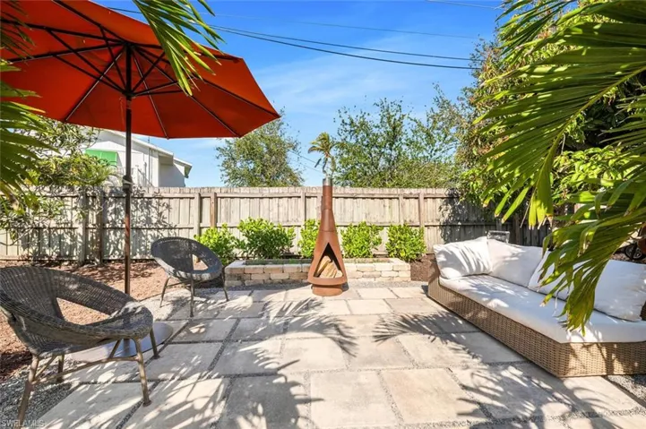View of patio / terrace featuring an outdoor hangout area