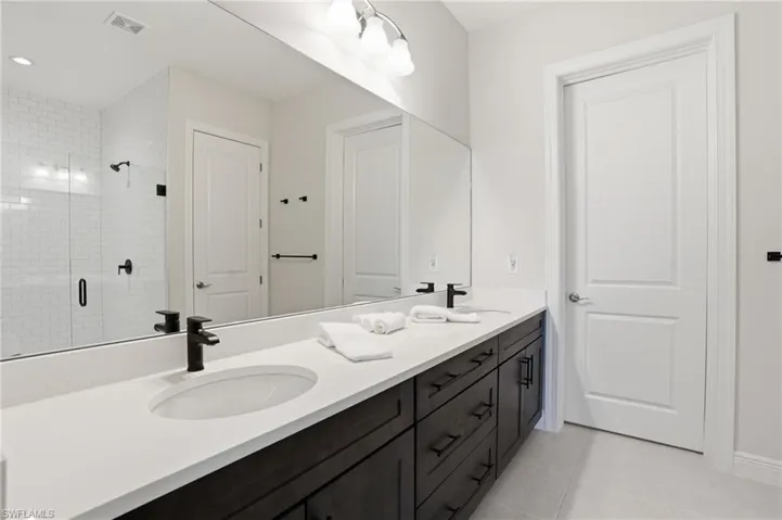 9194  Cayman  DR, Naples, FL 34114