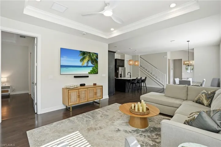 9194  Cayman  DR, Naples, FL 34114