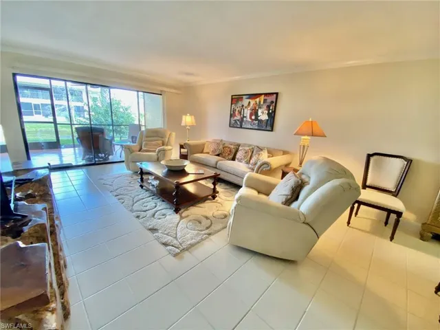 145  Cypress E WAY, Naples, FL 34110