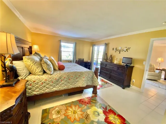 145  Cypress E WAY, Naples, FL 34110