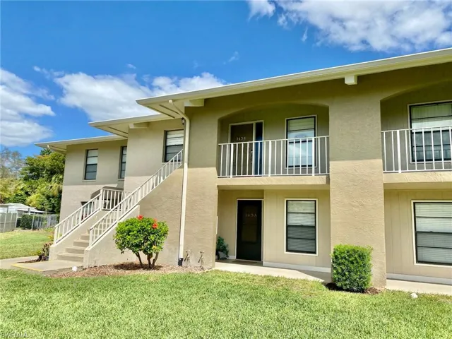 145  Cypress E WAY, Naples, FL 34110