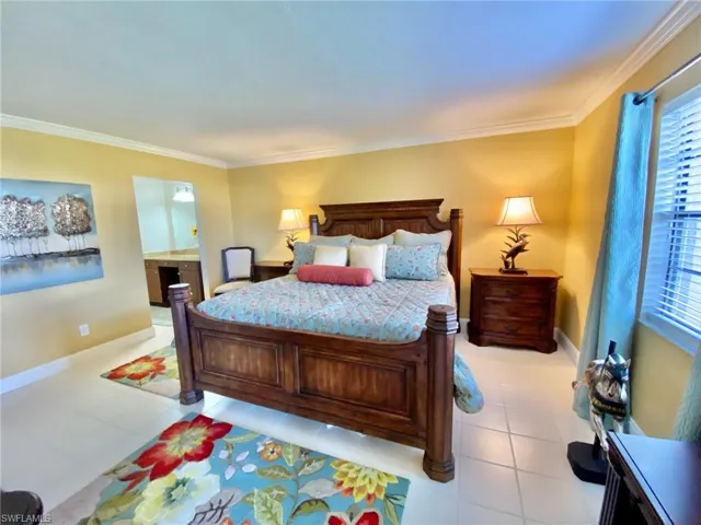 145  Cypress E WAY, Naples, FL 34110