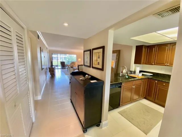 145  Cypress E WAY, Naples, FL 34110