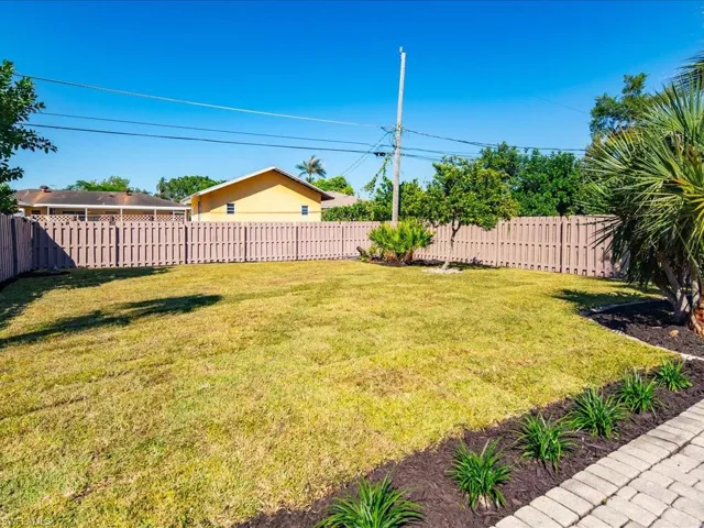 655 106th Ave N, Naples Fl 34108