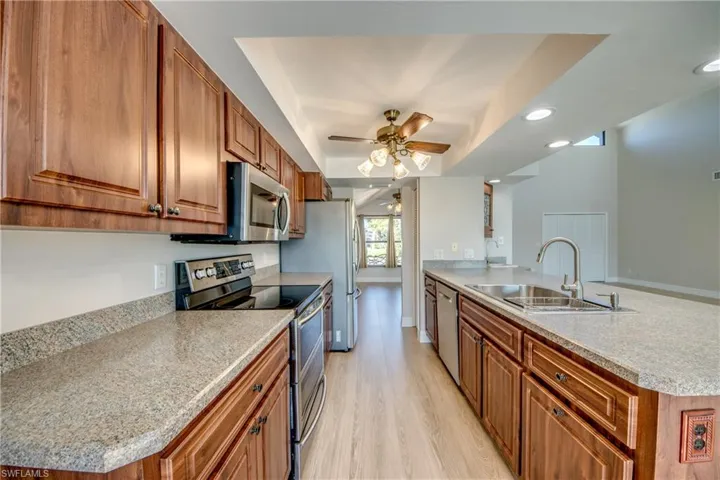 3136 SE 19th  AVE, Cape Coral, FL 33904