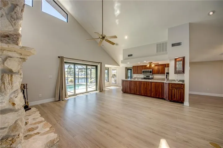 3136 SE 19th  AVE, Cape Coral, FL 33904