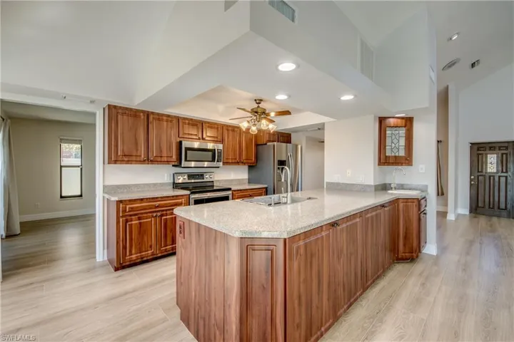 3136 SE 19th  AVE, Cape Coral, FL 33904