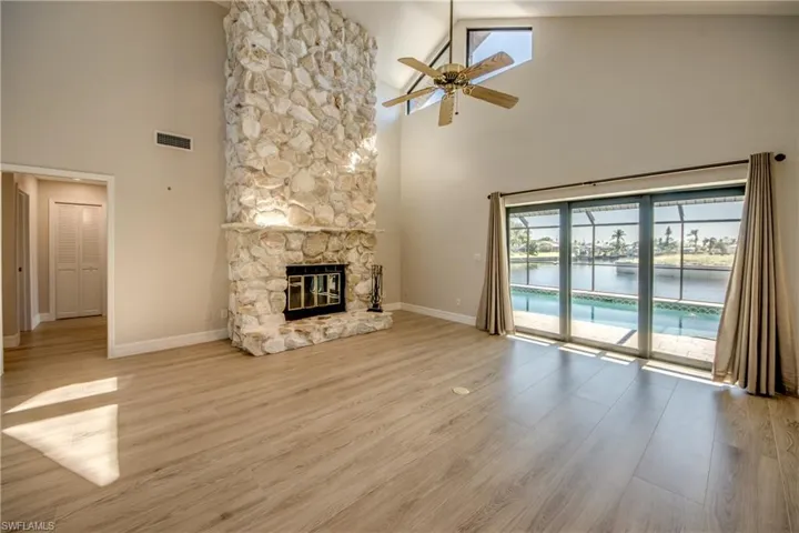 3136 SE 19th  AVE, Cape Coral, FL 33904