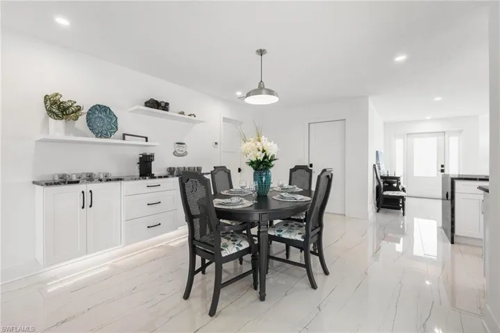 4930 Edith Esplanade, Cape Coral, Florida 33904