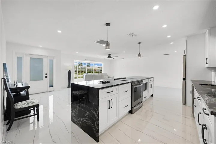 4930 Edith Esplanade, Cape Coral, Florida 33904
