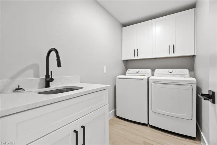 322 NW 5th ST, CAPE CORAL FL 33993