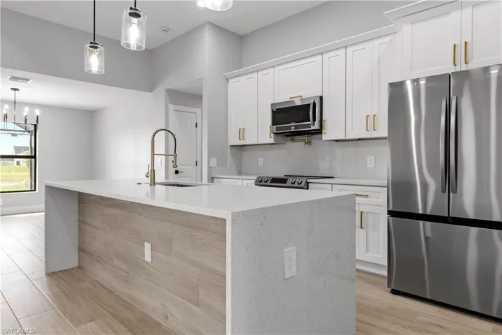 322 NW 5th ST, CAPE CORAL FL 33993