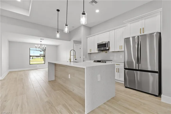 322 NW 5th ST, CAPE CORAL FL 33993