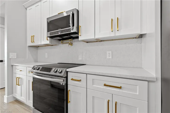 322 NW 5th ST, CAPE CORAL FL 33993