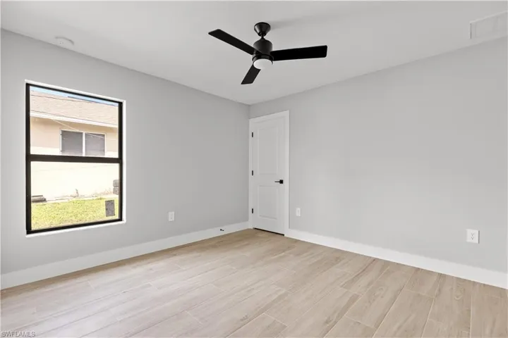 322 NW 5th ST, CAPE CORAL FL 33993