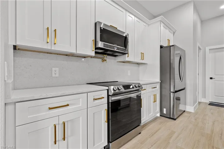 322 NW 5th ST, CAPE CORAL FL 33993