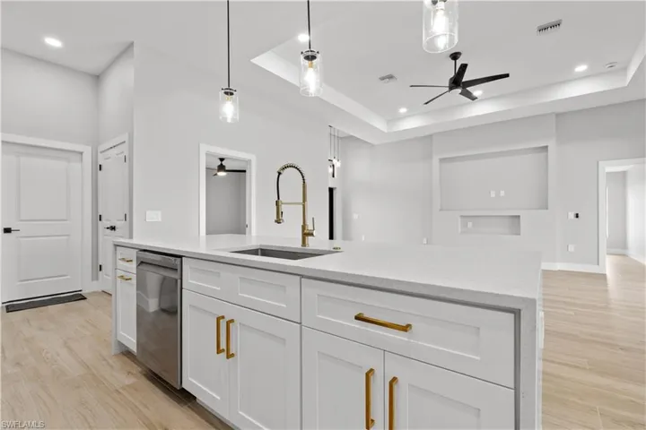 322 NW 5th ST, CAPE CORAL FL 33993